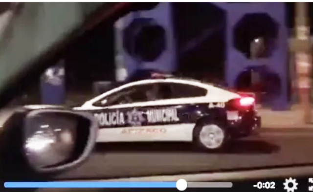 Sorprenden a policías apizaquenses tirando rostro en Puebla