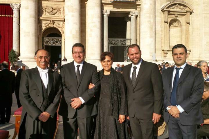 Asiste Marco Mena a la canonización de los Niños Mártires de Tlaxcala