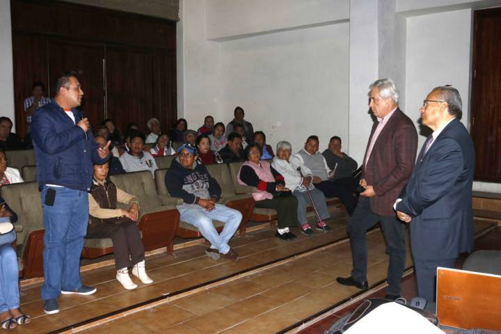 Realiza SECTE reuniones con taxistas para mejora del servicio