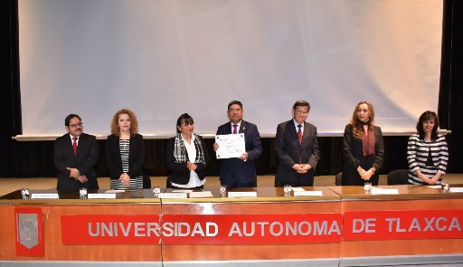 Recibió la UATx constancia de Reacreditación de la Licenciatura en Enfermería y Obstetricia con una vigencia de 5 años