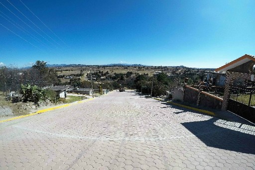 Pavimenta SECODUVI calles de Xaltocan, Zacualpan y Quilehtla