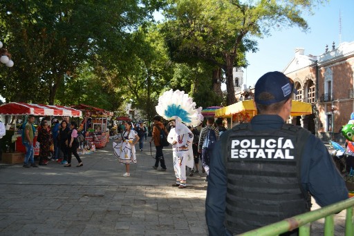 Por huehues, bomberos y policía estatal realizan operativo en la capital