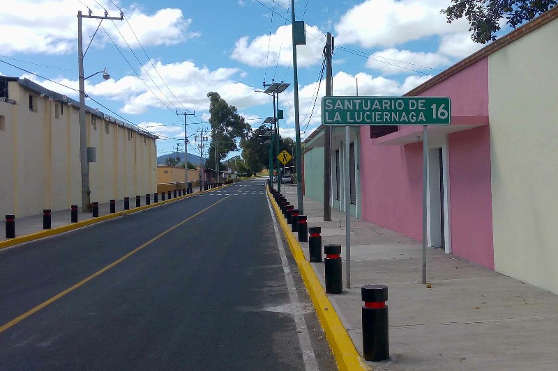 Instala SECTE más de 150 señalamientos viales en diferentes municipios de la entidad