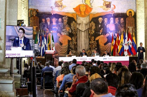 Solo de relleno, Tlaxcala participa en seminario internacional “Equidad y Justicia”