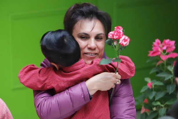 Encabeza Sandra Chávez Ruelas día de reyes en el centro de asistencia social