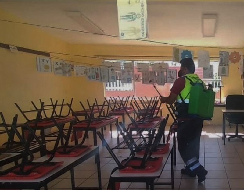 Continúa CEPC con “Jornadas de desinfección y limpieza” en planteles educativos en la entidad