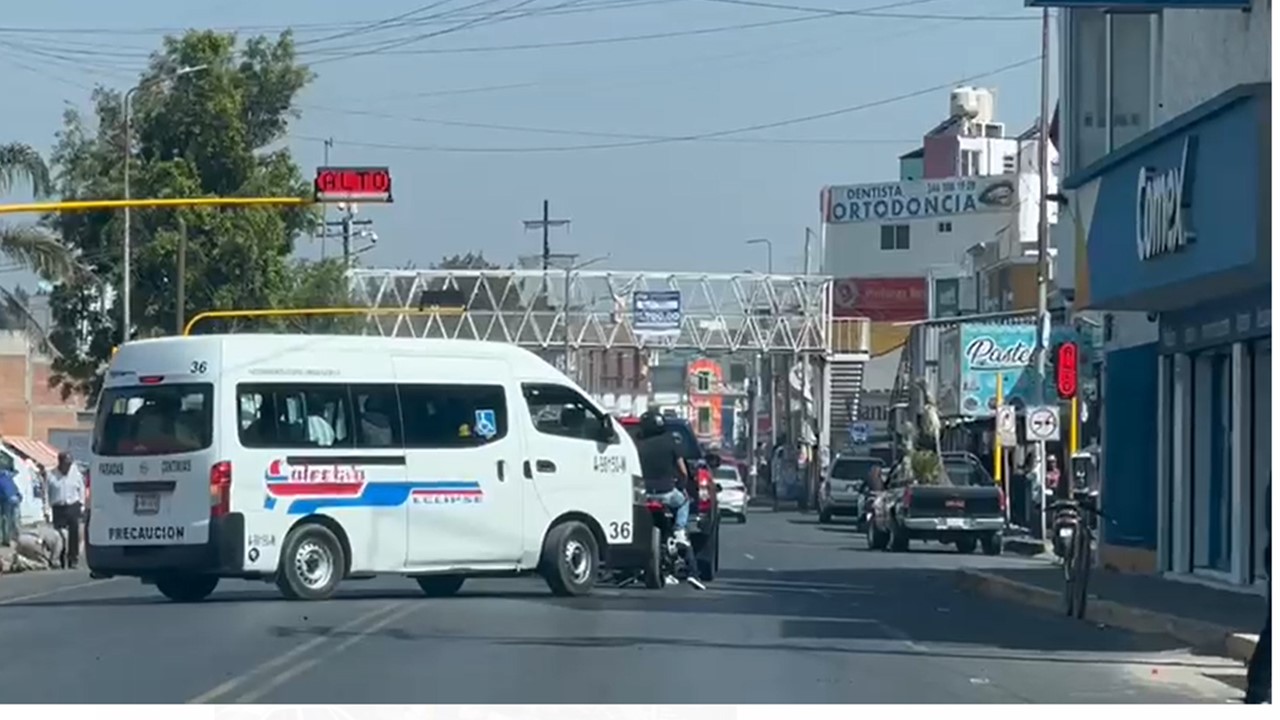 Continua el cambio de semáforos en Zacatelco, los beneficios ya se sienten