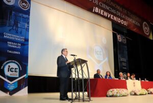 20 UATx, plataforma de reflexión de la innovación y comunicación en educación
