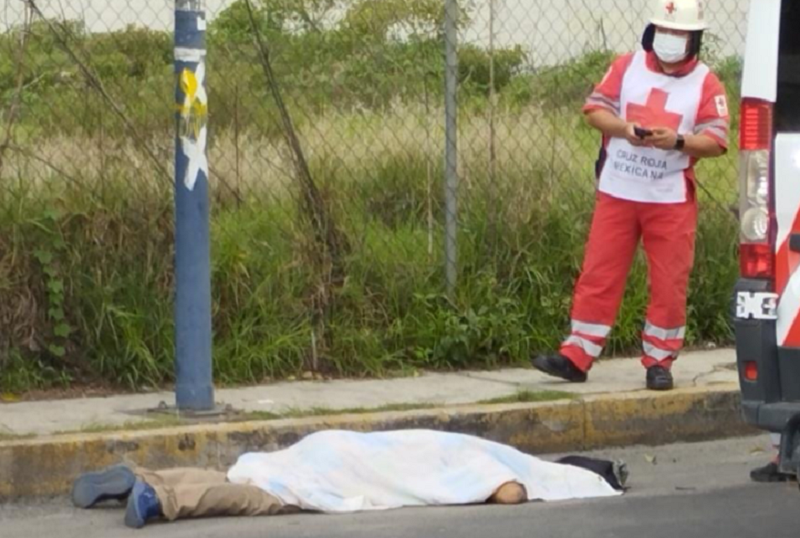 Muere mujer policía tras ser baleada por hampones en Apetatitlán