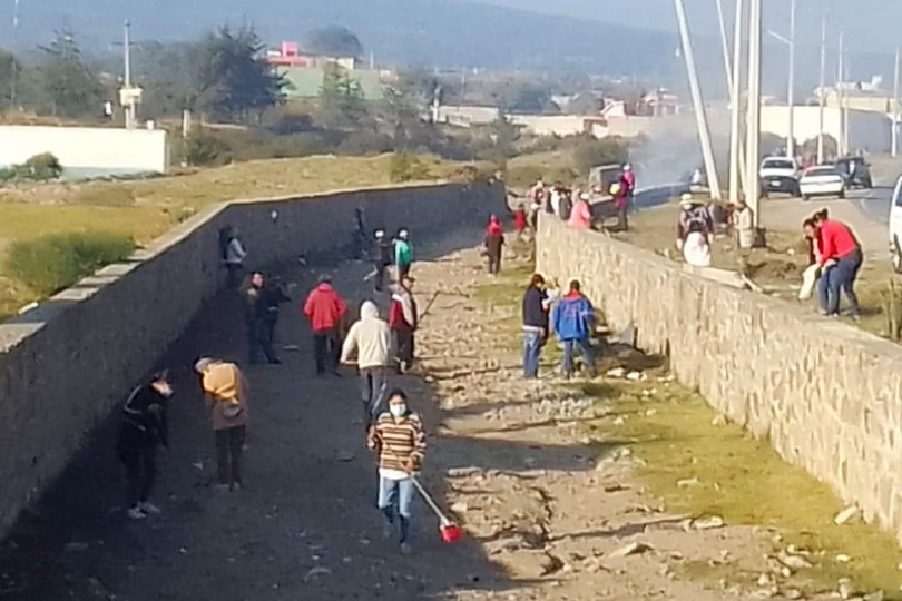 Sociedad civil y autoridades de Huamantla realizan acciones de limpieza en el bulevar Cuamanco