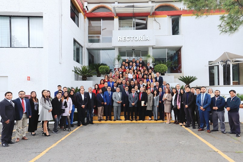 Egresados de la UATx constituyen Colegio de Politólogos y Administradores Públicos