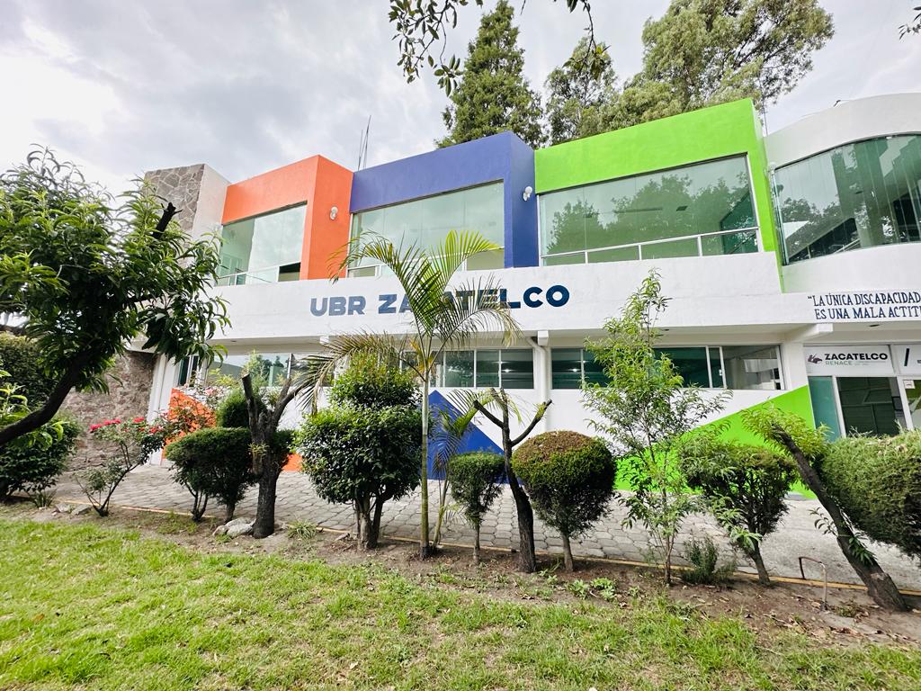 UBR Zacatelco brinda servicios en el área de cosmetología y cosmiatría
