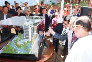 06 B Colocan en la UATx primera piedra de la construcción de la torre de rectoría