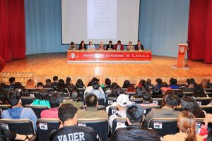 30 Realizó UATx foro de estudiantes en derecho