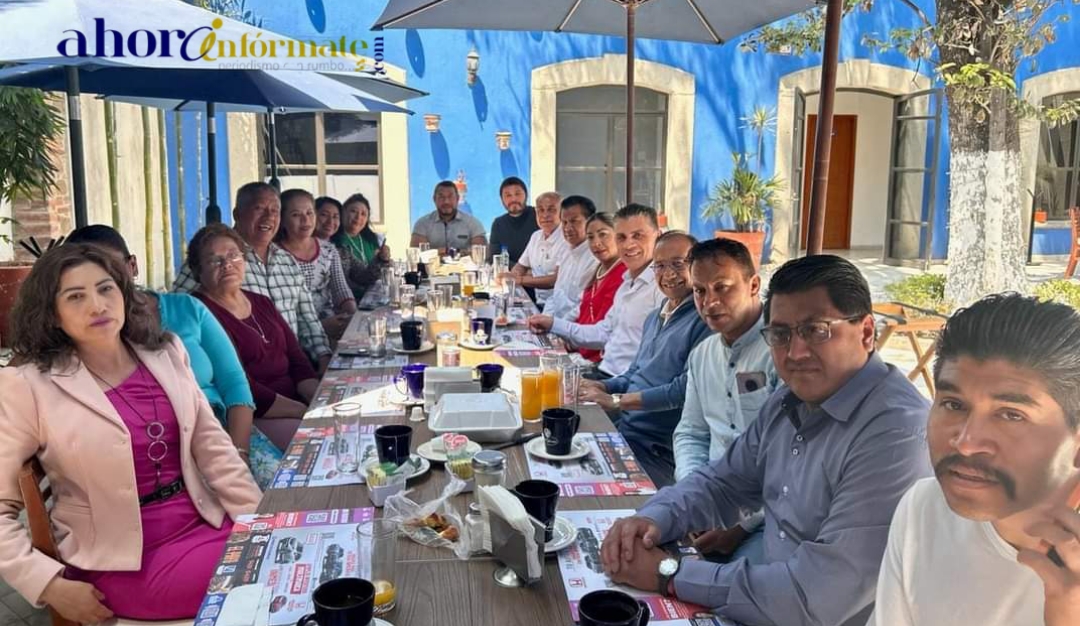 Ex líder del SNTE busca cobijo con los pañalones, no quiere perder la ubre gubernamental