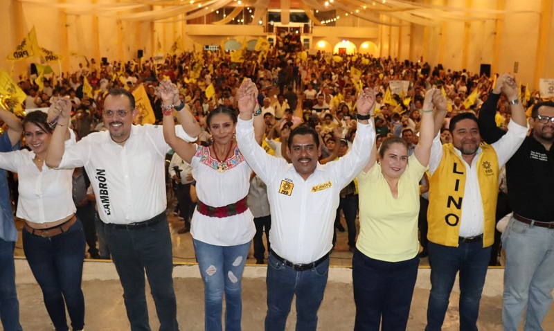 Alejandro Netzahualcóyotl congrega más de 3 mil 500 chiautempenses en su cierre de campaña