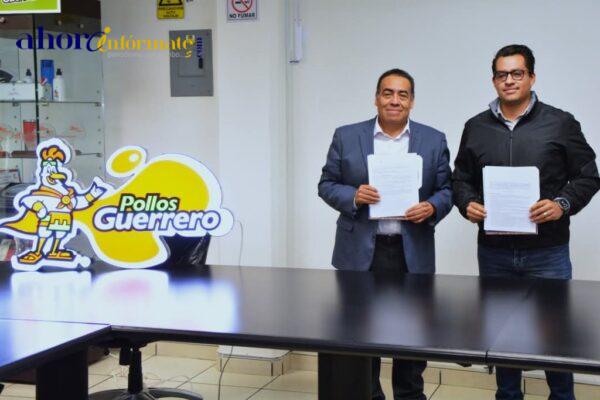 Con un “pollazo” rector de la UTT resalta la ausencia de trabajo