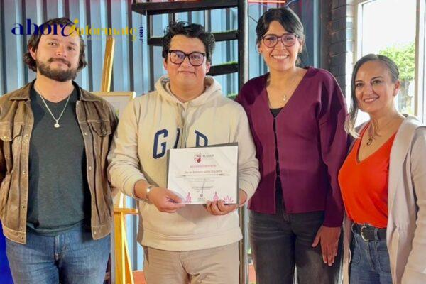La Presidenta Diana Torrejón Rodríguez impulsa el arte local con la inauguración de la exposición “Mientras Caminaba”