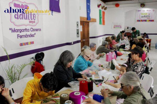 Blanca Angulo invita a abuelitos chiautempenses a disfrutar servicios que ofrece el gobierno municipal