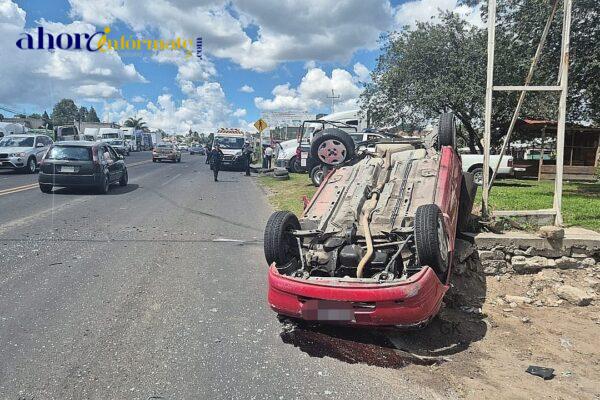 Aparatoso accidente en la carretera de la muerte
