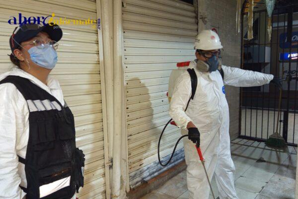 Con coordinación entre locatarios y gobierno municipal, se realiza fumigación del Mercado Hidalgo