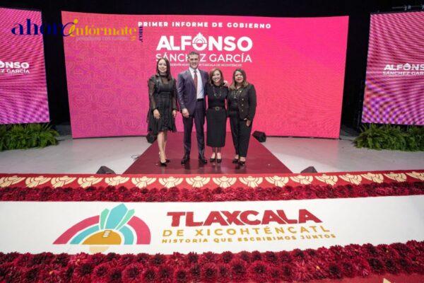 Reúne Alfonso Sánchez García a los tres poderes y a la clase política estatal y nacional en su primer informe