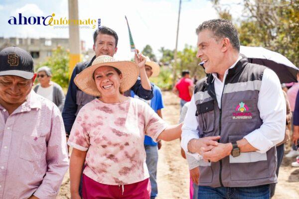 Con obra de drenaje en Atlahapa alcalde Alfonso Sánchez García da respuesta a los vecinos ante una necesidad de varios años