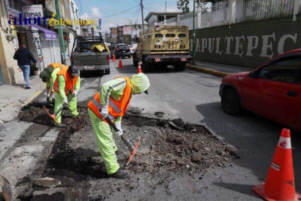 Continúan las jornadas de bacheo en Chiautempan