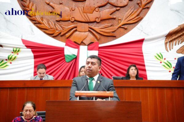 Presenta Jaciel González iniciativa para dar reconocimiento legal a Símbolos Estatales